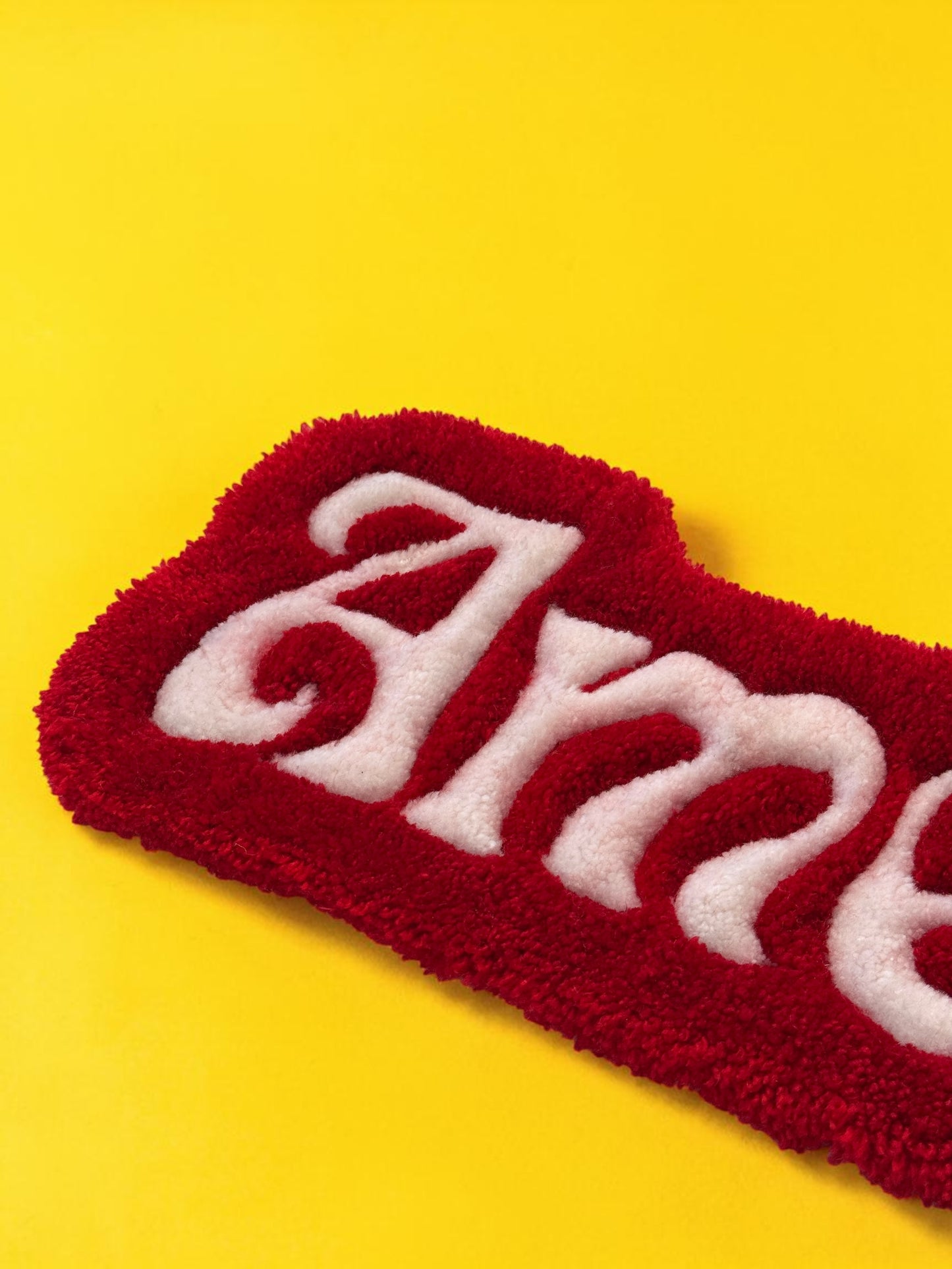 "Amen" rouge - déco murale en précommande